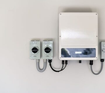 Solar inverter 1024x674 1 360x320